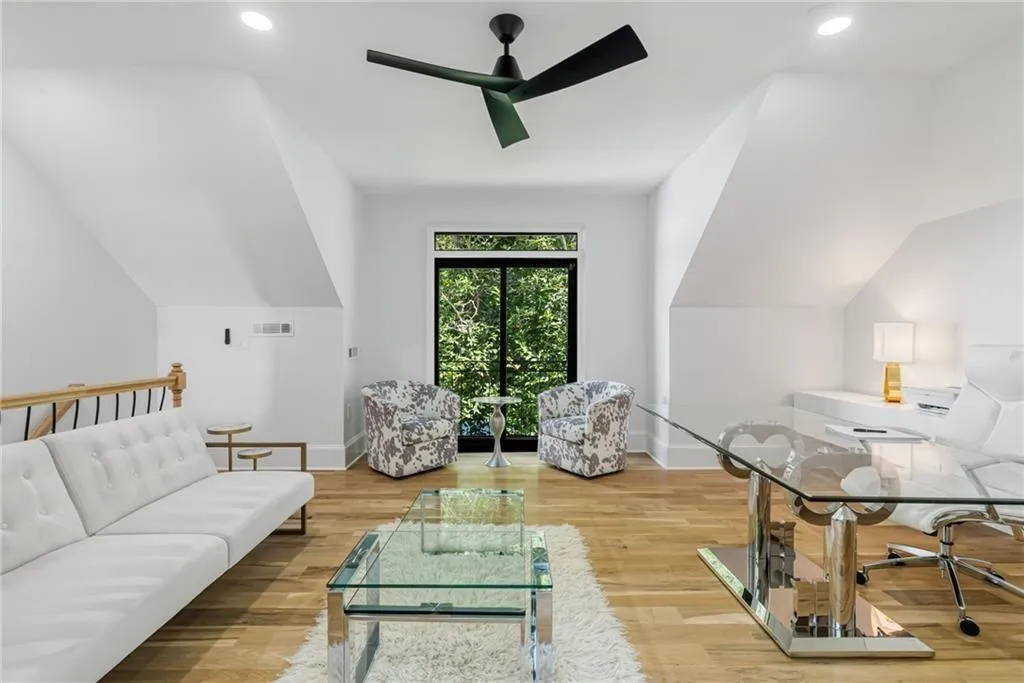 3946 Paces Ferry Road Nw, Atlanta, Georgia 30327, 5 Bedrooms Bedrooms, 0 ,7 BathroomsBathrooms,Residential,For Sale,3946 Paces Ferry Road Nw,7823978