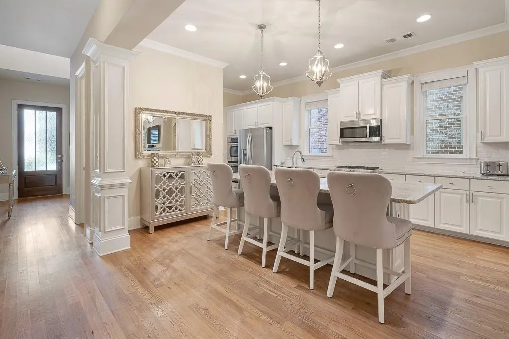 273 Mount Vernon Cove, Sandy Springs, Georgia 30328, 4 Bedrooms Bedrooms, ,4 BathroomsBathrooms,Residential,Sold,273 Mount Vernon Cove,6729778