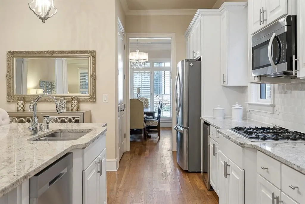 273 Mount Vernon Cove, Sandy Springs, Georgia 30328, 4 Bedrooms Bedrooms, ,4 BathroomsBathrooms,Residential,Sold,273 Mount Vernon Cove,6729778