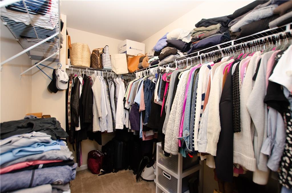 Walk in closet Walk in closet