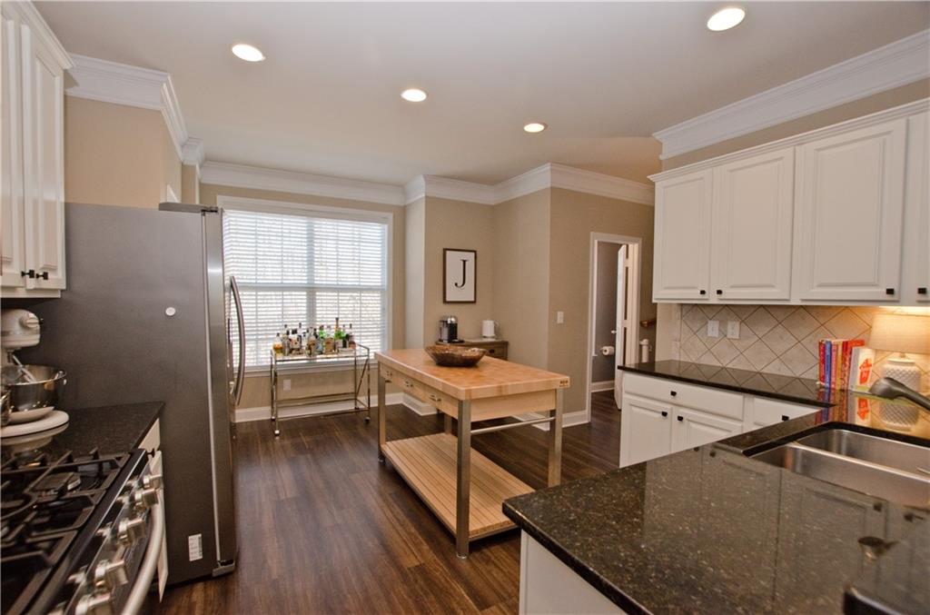 711 Coligny Court, Sandy Springs, Georgia 30350, 3 Bedrooms Bedrooms, ,3 BathroomsBathrooms,Residential,Sold,711 Coligny Court,7334706 711 Coligny Court, Sandy Springs, Georgia 30350, 3 Bedrooms Bedrooms, ,3 BathroomsBathrooms,Residential,Sold,711 Coligny Court,7334706