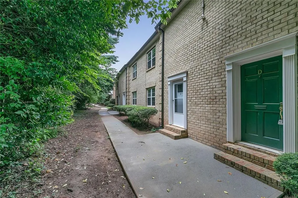 310 Winding River Drive Unit C, Sandy Springs, Georgia 30350, 3 Bedrooms Bedrooms, ,2 BathroomsBathrooms,Residential,Sold,310 Winding River Drive Unit C,6919255