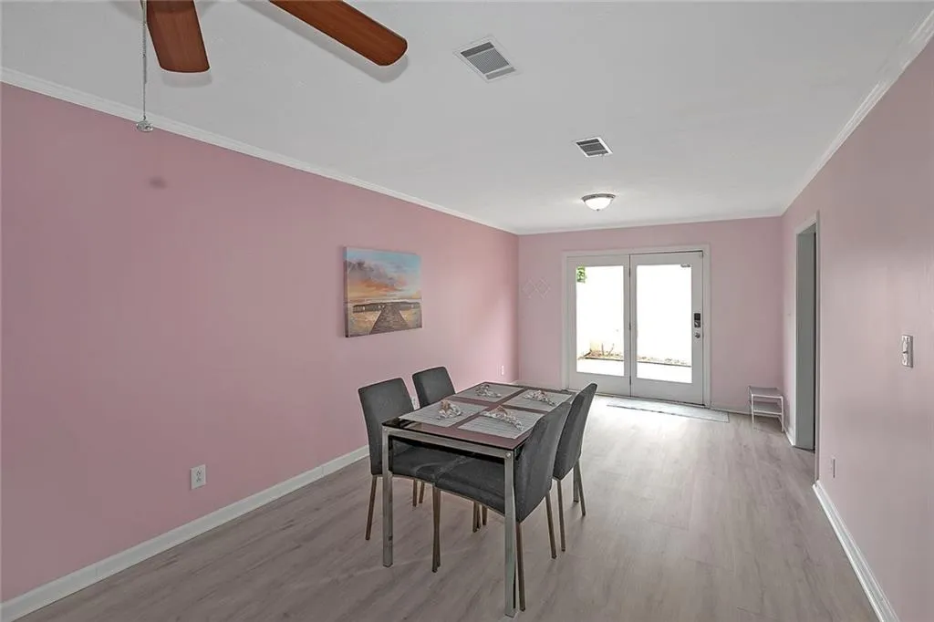 310 Winding River Drive Unit C, Sandy Springs, Georgia 30350, 3 Bedrooms Bedrooms, ,2 BathroomsBathrooms,Residential,Sold,310 Winding River Drive Unit C,6919255