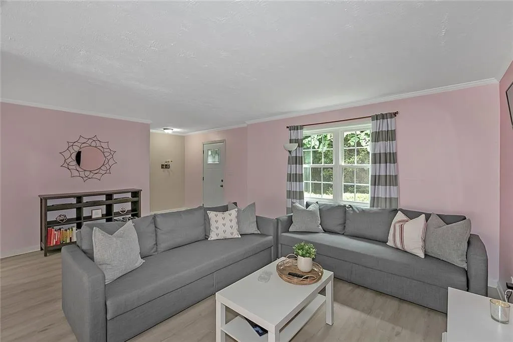 310 Winding River Drive Unit C, Sandy Springs, Georgia 30350, 3 Bedrooms Bedrooms, ,2 BathroomsBathrooms,Residential,Sold,310 Winding River Drive Unit C,6919255