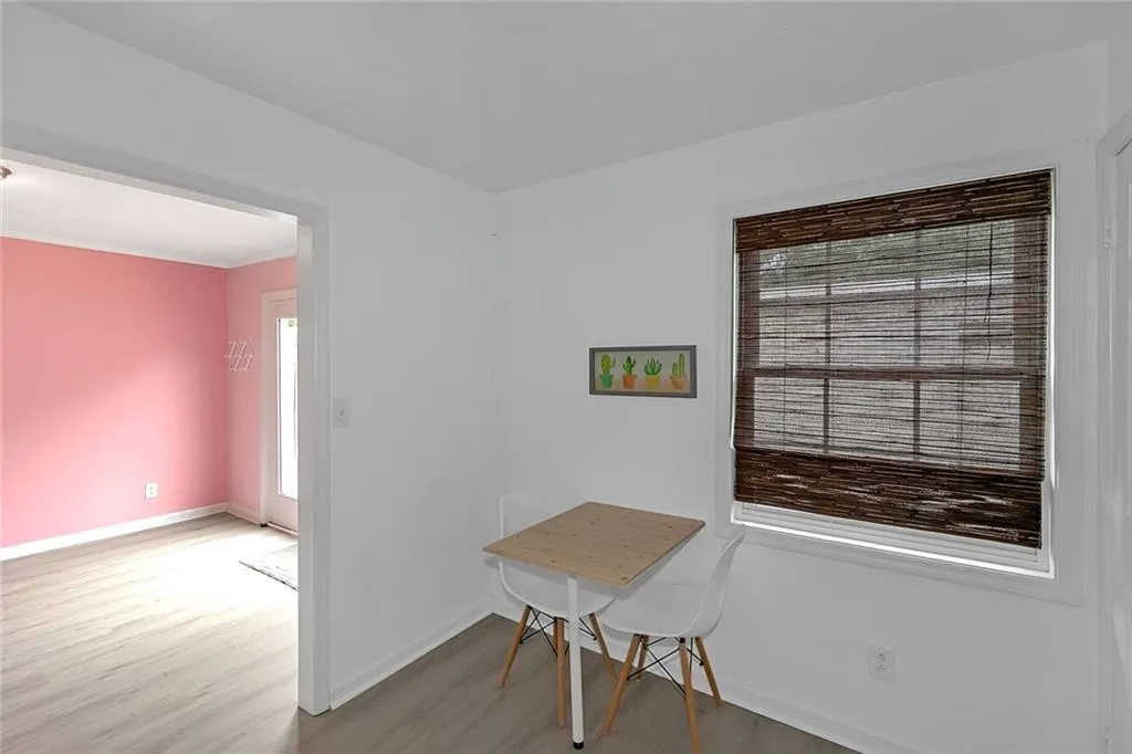 310 Winding River Drive Unit C, Sandy Springs, Georgia 30350, 3 Bedrooms Bedrooms, ,2 BathroomsBathrooms,Residential,Sold,310 Winding River Drive Unit C,6919255