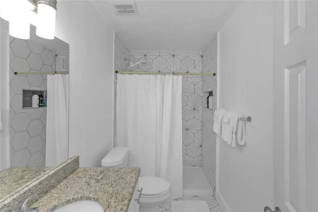 310 Winding River Drive Unit C, Sandy Springs, Georgia 30350, 3 Bedrooms Bedrooms, ,2 BathroomsBathrooms,Residential,Sold,310 Winding River Drive Unit C,6919255