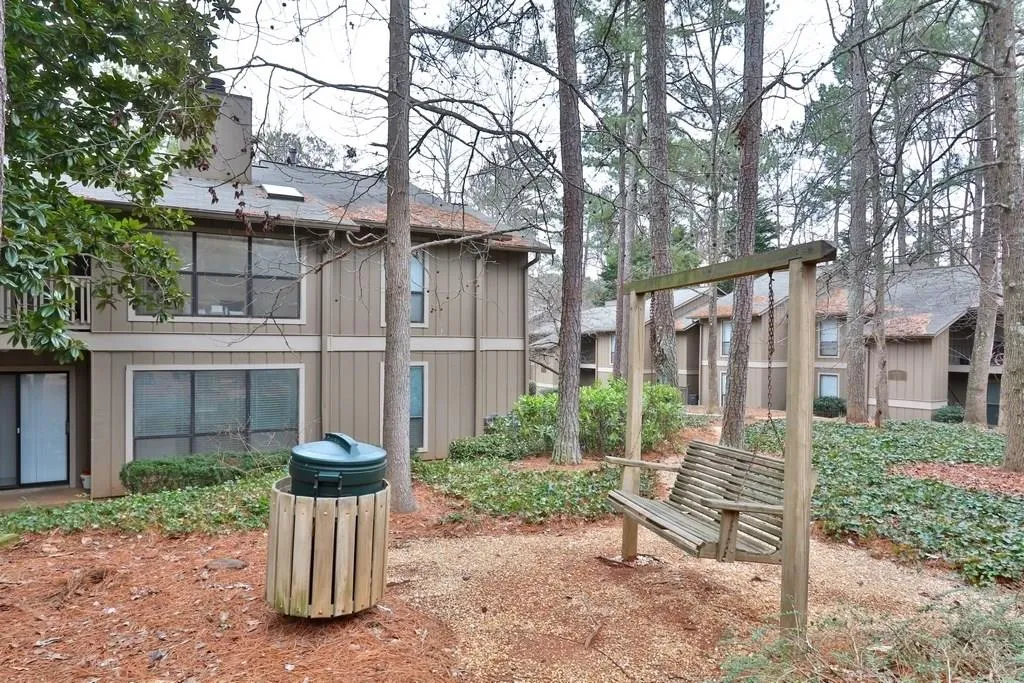 8740 Roswell Road Unit 1a, Atlanta, Georgia 30350, 2 Bedrooms Bedrooms, ,2 BathroomsBathrooms,Residential,Sold,8740 Roswell Road Unit 1a,5961892
