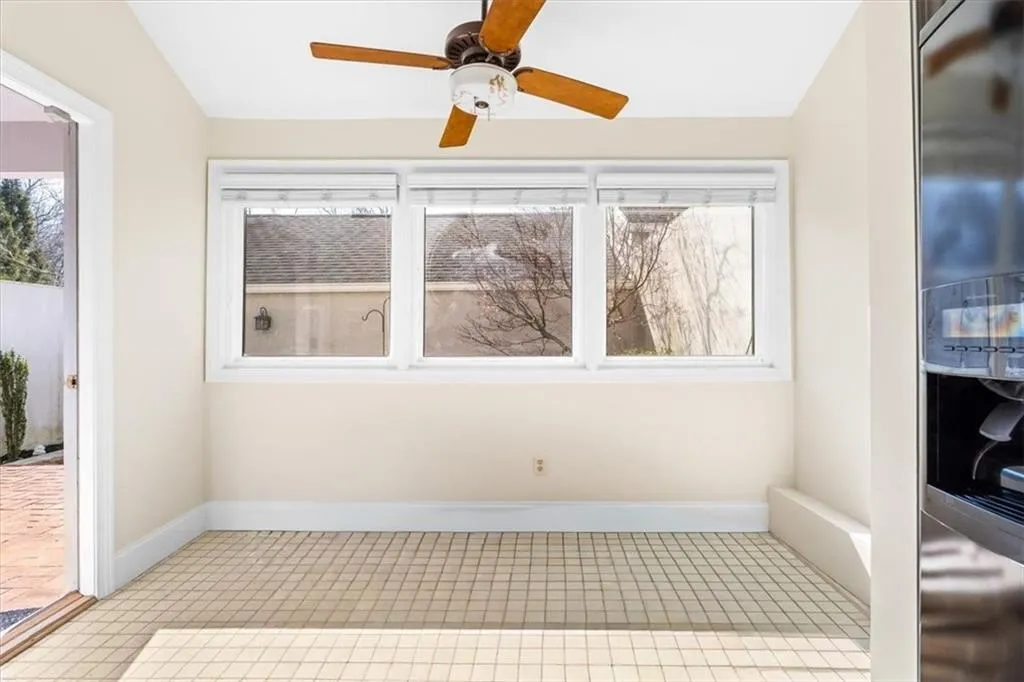 Breakfast room open to kitchen