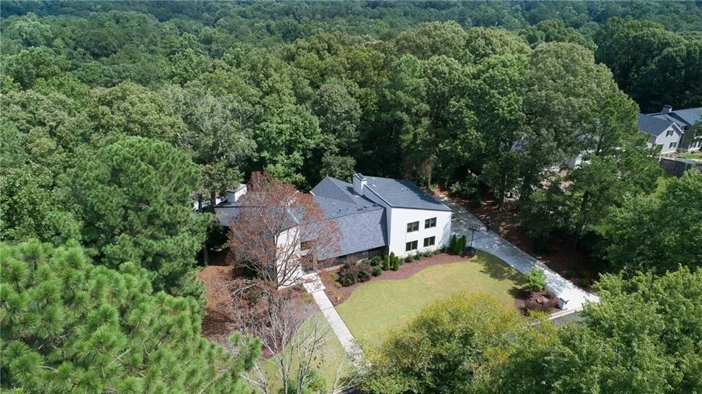 855 Overhill Court, Sandy Springs, Georgia 30328, 7 Bedrooms Bedrooms, ,5 BathroomsBathrooms,Residential,Sold,855 Overhill Court,6119994