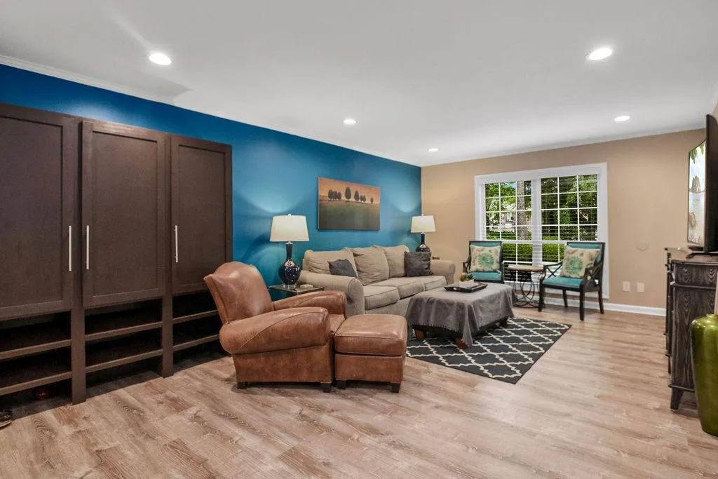 6851 Roswell Road Unit H16, Sandy Springs, Georgia 30328, 3 Bedrooms Bedrooms, ,2 BathroomsBathrooms,Residential,Sold,6851 Roswell Road Unit H16,7082862