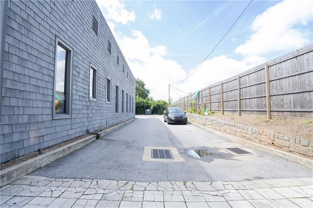 327 Buckhead Avenue Ne, Atlanta, Georgia 30305, ,Land,For Sale,327 Buckhead Avenue Ne,7600904