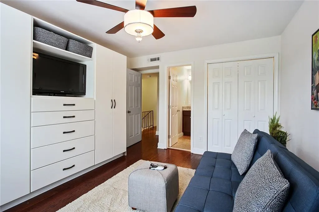 6980 Roswell Road Unit D6, Atlanta, Georgia 30328, 2 Bedrooms Bedrooms, ,2 BathroomsBathrooms,Residential,Sold,6980 Roswell Road Unit D6,6592572