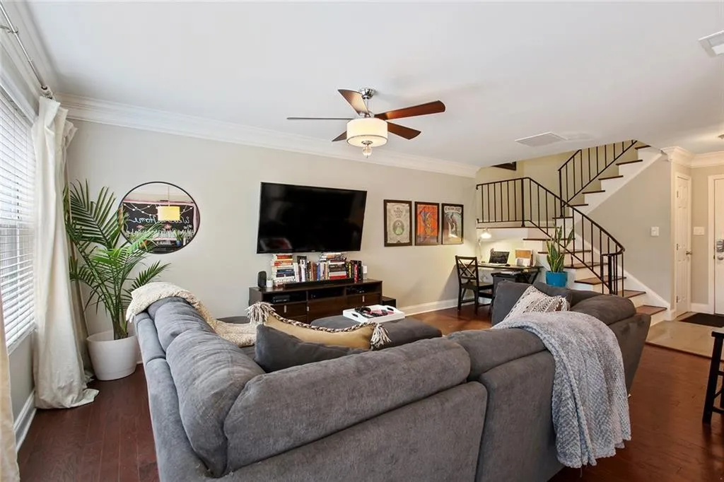 6980 Roswell Road Unit D6, Atlanta, Georgia 30328, 2 Bedrooms Bedrooms, ,2 BathroomsBathrooms,Residential,Sold,6980 Roswell Road Unit D6,6592572