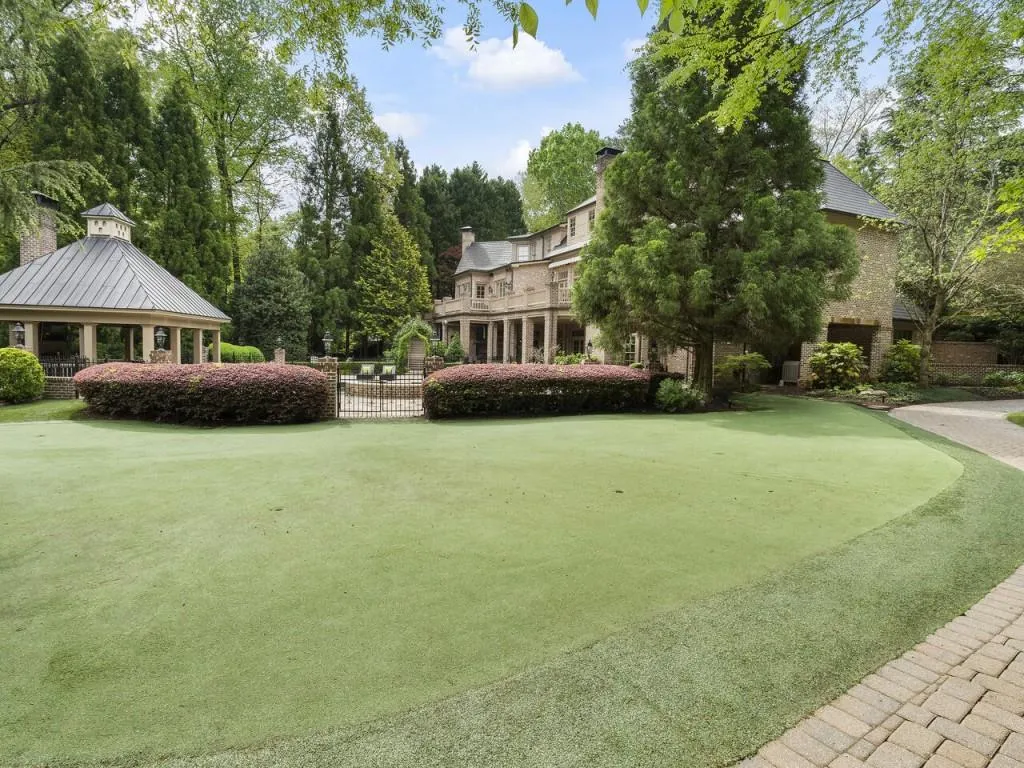 131 Burdette Road, Sandy Springs, Georgia 30327, 7 Bedrooms Bedrooms, ,8 BathroomsBathrooms,Residential,Sold,131 Burdette Road,7372982