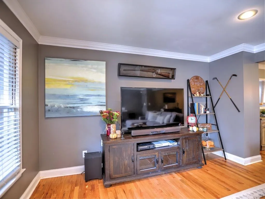 182 Peachtree Hollow Court, Atlanta, Georgia 30328, 2 Bedrooms Bedrooms, ,2 BathroomsBathrooms,Residential,Sold,182 Peachtree Hollow Court,6966492