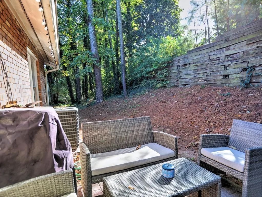 182 Peachtree Hollow Court, Atlanta, Georgia 30328, 2 Bedrooms Bedrooms, ,2 BathroomsBathrooms,Residential,Sold,182 Peachtree Hollow Court,6966492