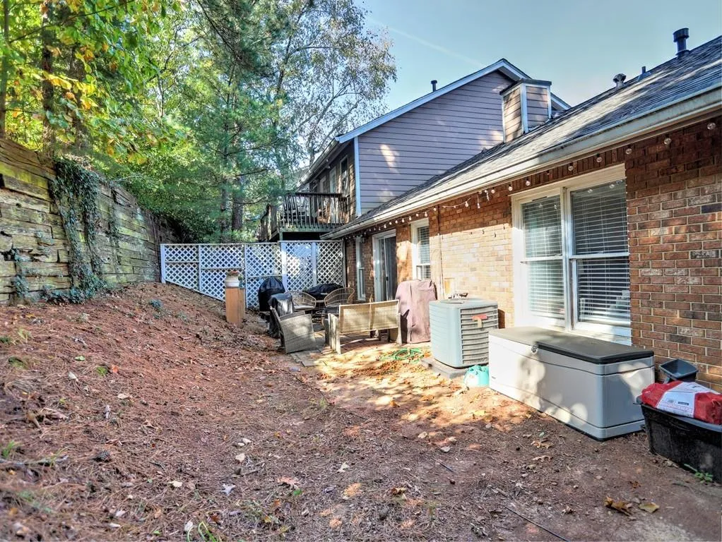 182 Peachtree Hollow Court, Atlanta, Georgia 30328, 2 Bedrooms Bedrooms, ,2 BathroomsBathrooms,Residential,Sold,182 Peachtree Hollow Court,6966492