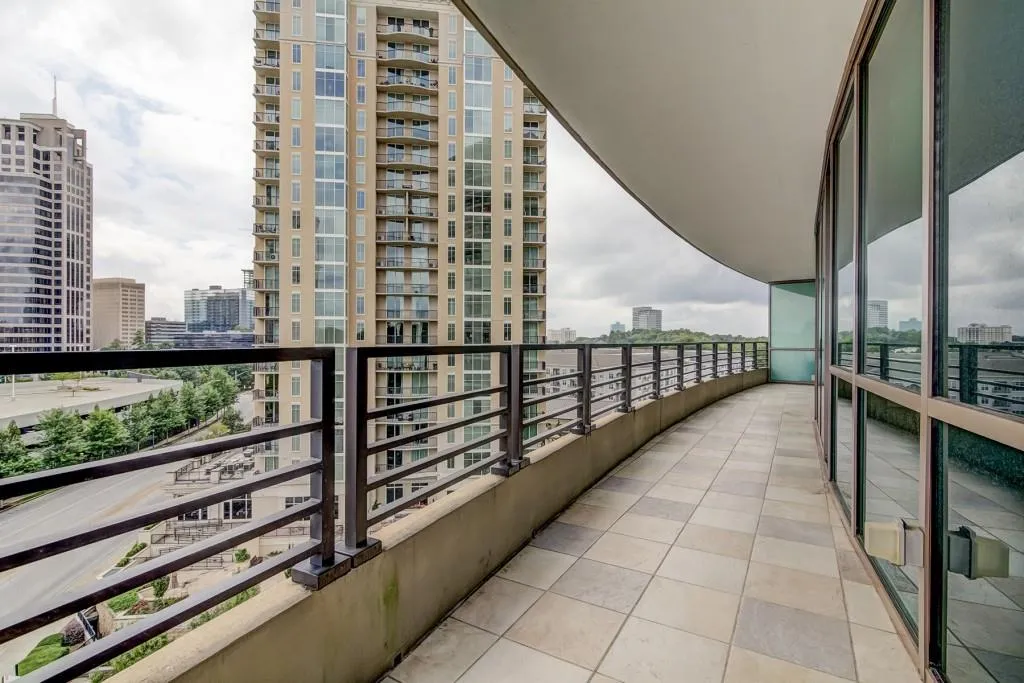 700 Park Regency Place Ne Unit 1204, Atlanta, Georgia 30326, 2 Bedrooms Bedrooms, ,2 BathroomsBathrooms,Residential,Sold,700 Park Regency Place Ne Unit 1204,6052151