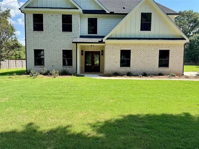 405 Norman Court, Hampton, Georgia 30228