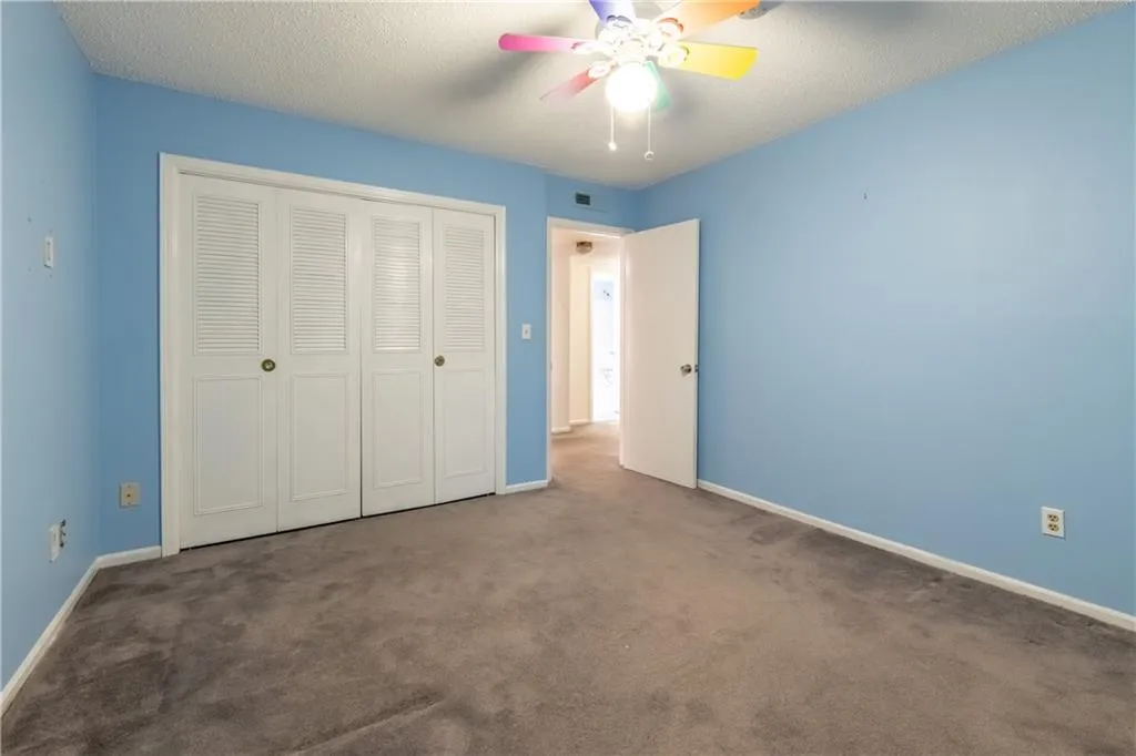 6851 Roswell Road Unit F-15, Sandy Springs, Georgia 30328, 3 Bedrooms Bedrooms, ,2 BathroomsBathrooms,Residential,Sold,6851 Roswell Road Unit F-15,6873800