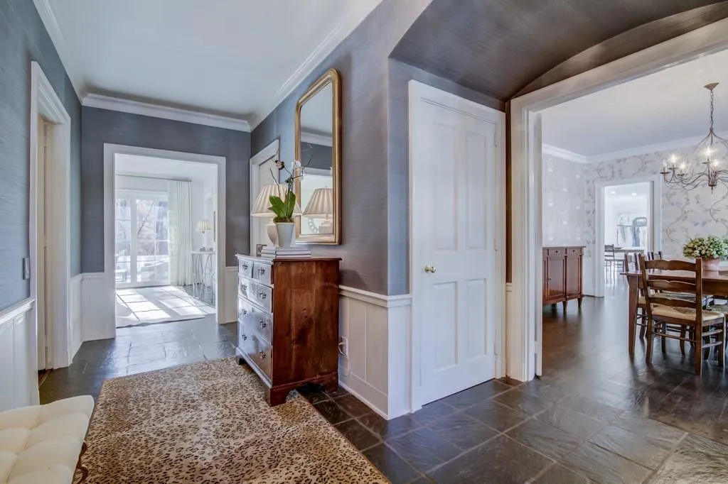 110 Blackland Drive Nw, Atlanta, Georgia 30342, 6 Bedrooms Bedrooms, ,5 BathroomsBathrooms,Residential,Sold,110 Blackland Drive Nw,5799390