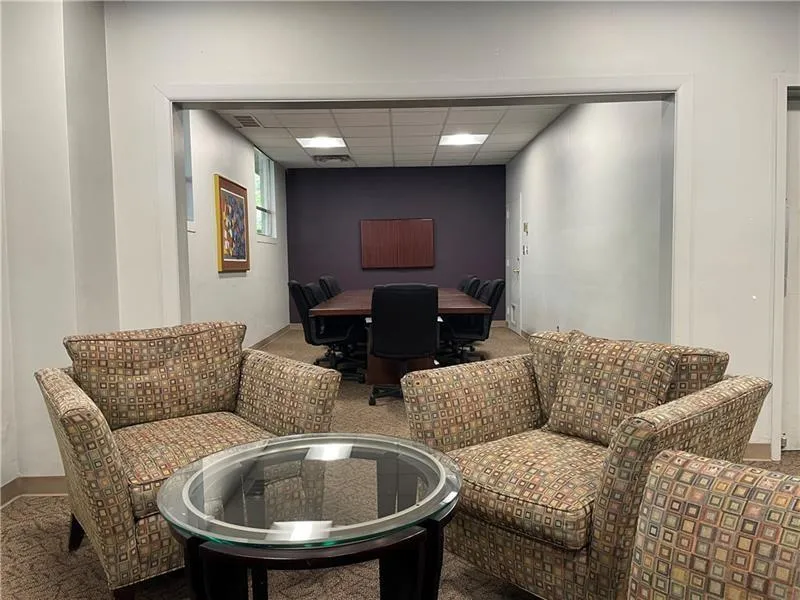 Owners Library and meeting Room