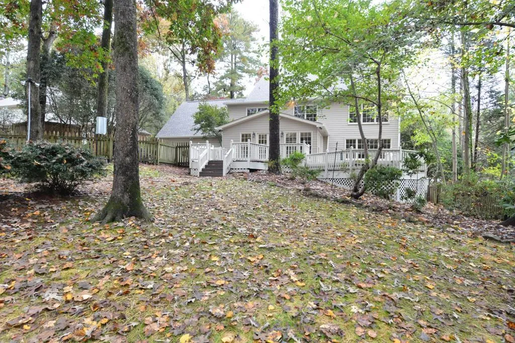 225 Brackenwood Circle, Sandy Springs, Georgia 30328, 5 Bedrooms Bedrooms, ,3 BathroomsBathrooms,Residential,Sold,225 Brackenwood Circle,5615420