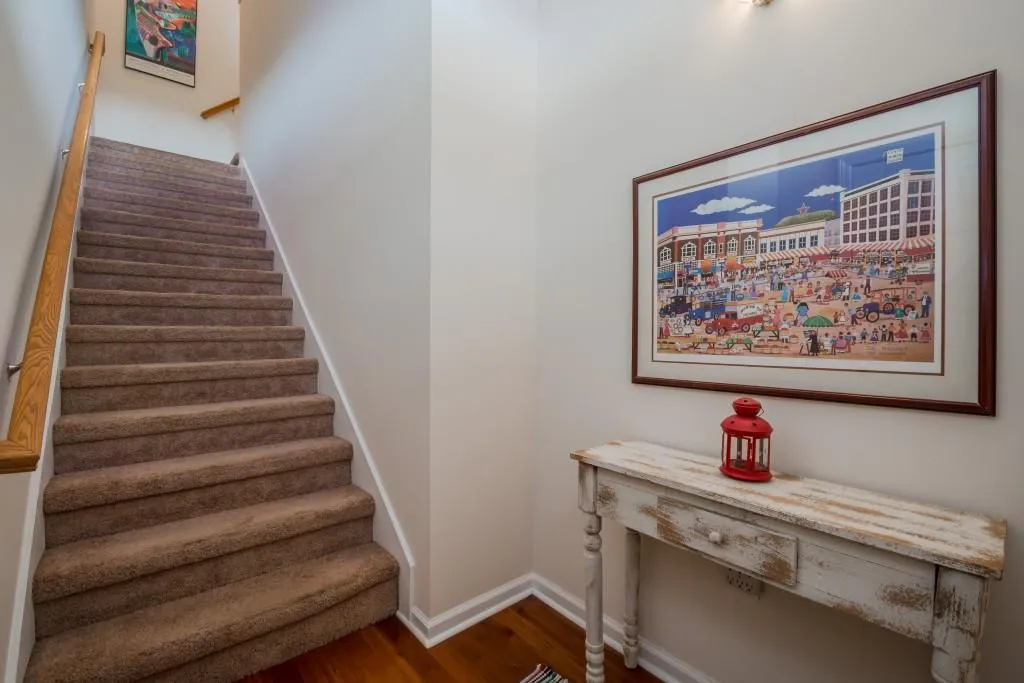2400 Cumberland Parkway Unit 321, Atlanta, Georgia 30339, 2 Bedrooms Bedrooms, ,1 BathroomBathrooms,Residential,Sold,2400 Cumberland Parkway Unit 321,5789407