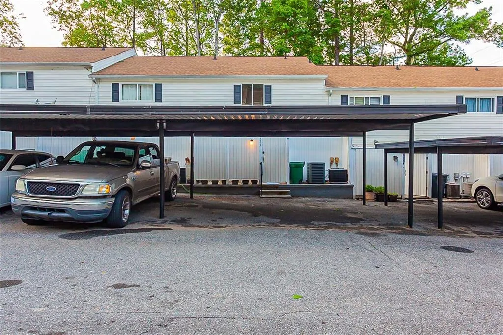 7351 Cardigan Circle, Atlanta, Georgia 30328, 4 Bedrooms Bedrooms, ,3 BathroomsBathrooms,Residential,Sold,7351 Cardigan Circle,6879527