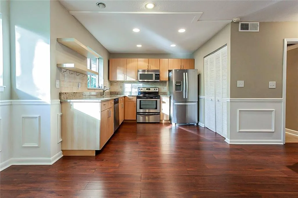 7351 Cardigan Circle, Atlanta, Georgia 30328, 4 Bedrooms Bedrooms, ,3 BathroomsBathrooms,Residential,Sold,7351 Cardigan Circle,6879527