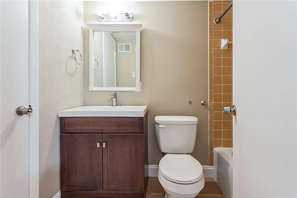 7351 Cardigan Circle, Atlanta, Georgia 30328, 4 Bedrooms Bedrooms, ,3 BathroomsBathrooms,Residential,Sold,7351 Cardigan Circle,6879527