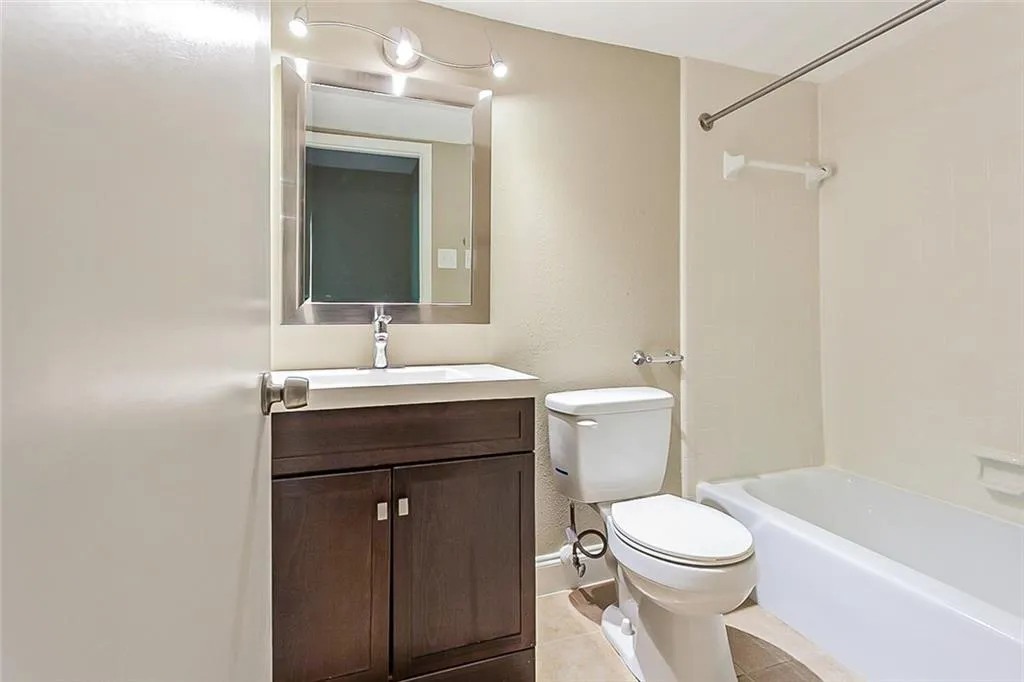 7351 Cardigan Circle, Atlanta, Georgia 30328, 4 Bedrooms Bedrooms, ,3 BathroomsBathrooms,Residential,Sold,7351 Cardigan Circle,6879527