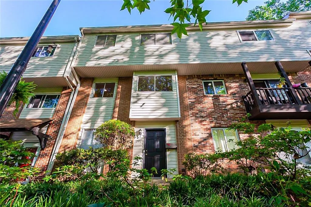 7351 Cardigan Circle, Atlanta, Georgia 30328, 4 Bedrooms Bedrooms, ,3 BathroomsBathrooms,Residential,Sold,7351 Cardigan Circle,6879527