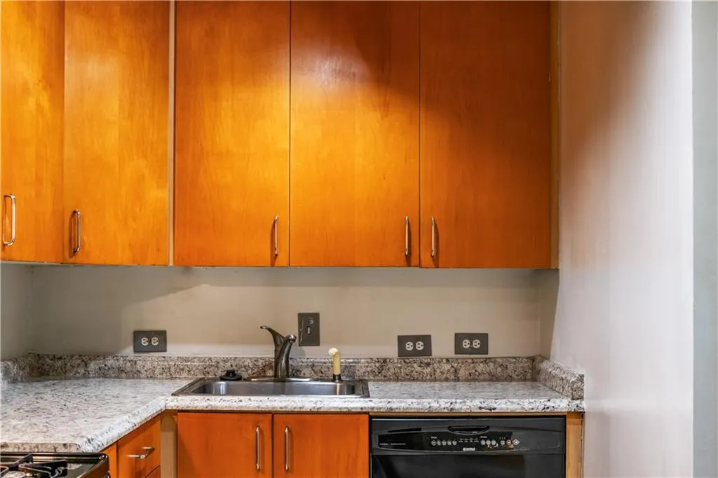 2285 Peachtree Road Ne Unit 604, Atlanta, Georgia 30309, 1 Bedroom Bedrooms, ,1 BathroomBathrooms,Residential,For Sale,2285 Peachtree Road Ne Unit 604,7557376