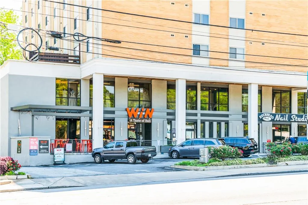 2285 Peachtree Road Ne Unit 604, Atlanta, Georgia 30309, 1 Bedroom Bedrooms, ,1 BathroomBathrooms,Residential,For Sale,2285 Peachtree Road Ne Unit 604,7557376