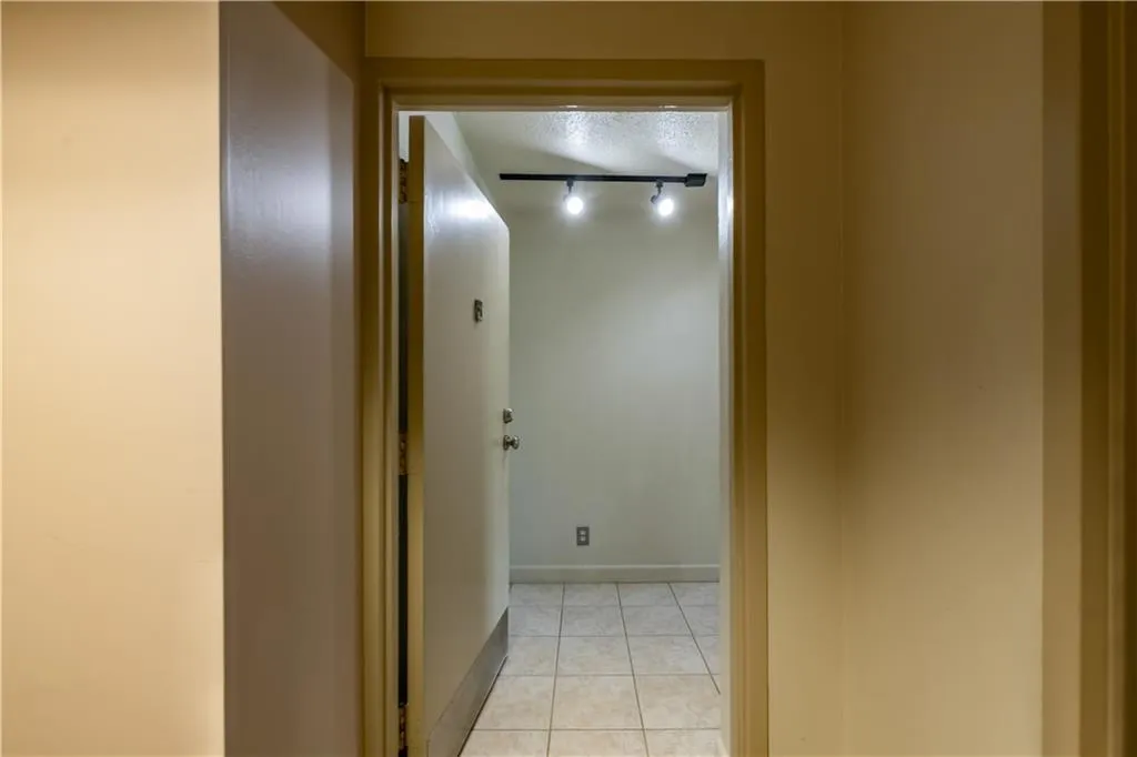2285 Peachtree Road Ne Unit 604, Atlanta, Georgia 30309, 1 Bedroom Bedrooms, ,1 BathroomBathrooms,Residential,For Sale,2285 Peachtree Road Ne Unit 604,7557376