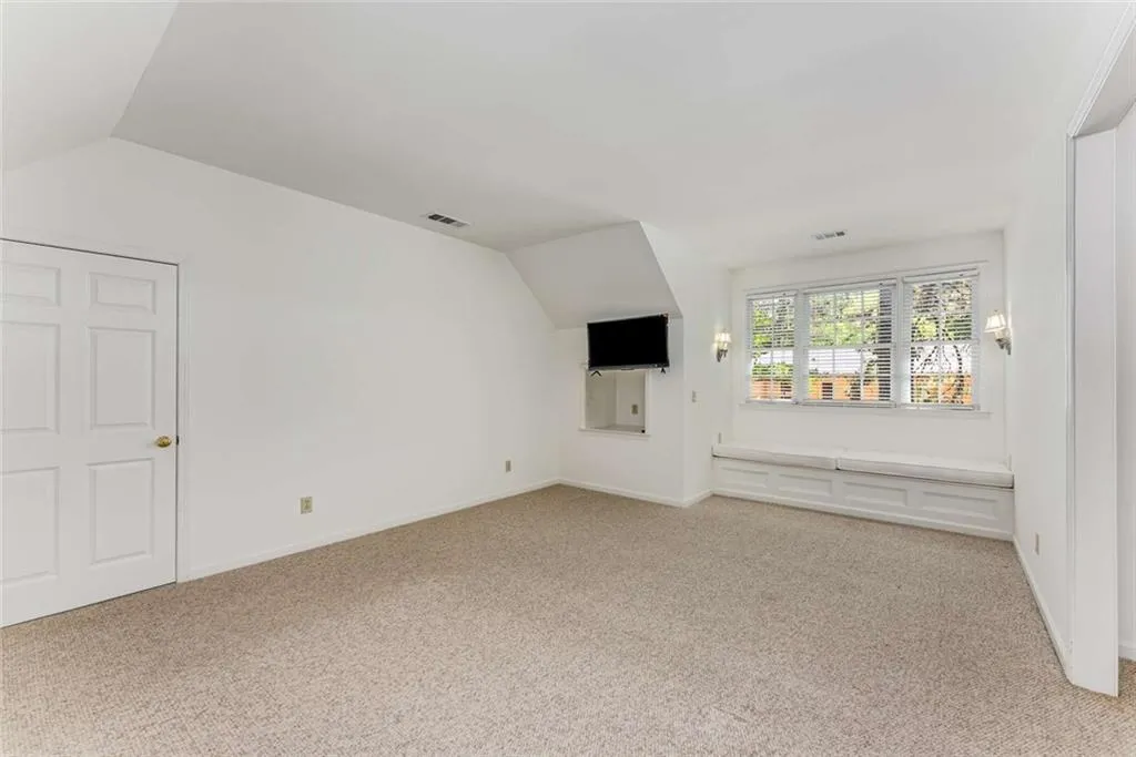 2517 Birchwood Drive Ne, Atlanta, Georgia 30305, 3 Bedrooms Bedrooms, ,4 BathroomsBathrooms,Residential,For Sale,2517 Birchwood Drive Ne,7578653