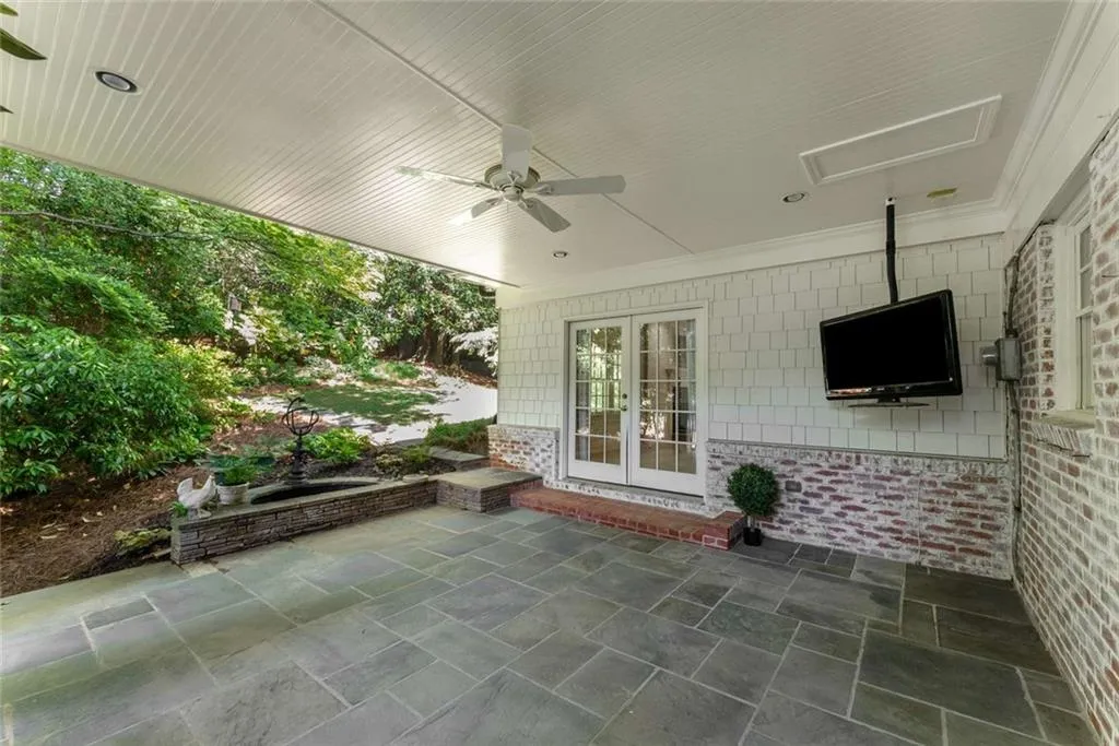 2517 Birchwood Drive Ne, Atlanta, Georgia 30305, 3 Bedrooms Bedrooms, ,4 BathroomsBathrooms,Residential,For Sale,2517 Birchwood Drive Ne,7578653
