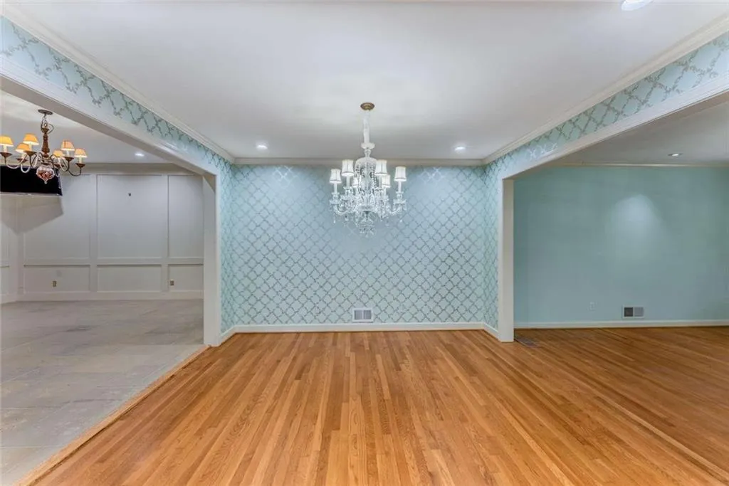 2517 Birchwood Drive Ne, Atlanta, Georgia 30305, 3 Bedrooms Bedrooms, ,4 BathroomsBathrooms,Residential,For Sale,2517 Birchwood Drive Ne,7578653