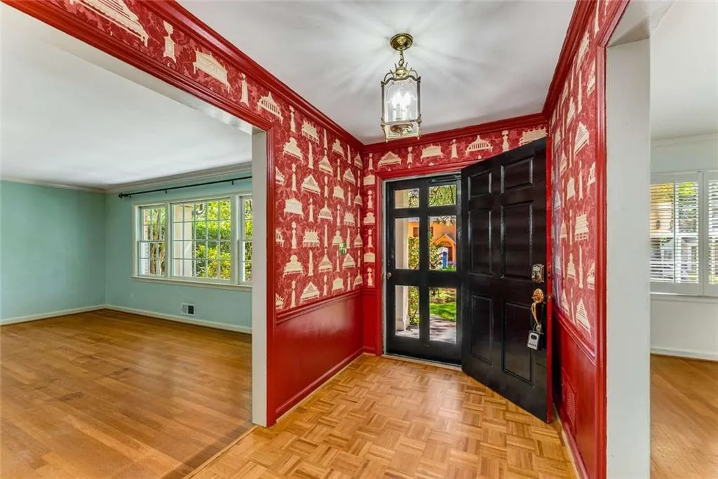 2517 Birchwood Drive Ne, Atlanta, Georgia 30305, 3 Bedrooms Bedrooms, ,4 BathroomsBathrooms,Residential,For Sale,2517 Birchwood Drive Ne,7578653