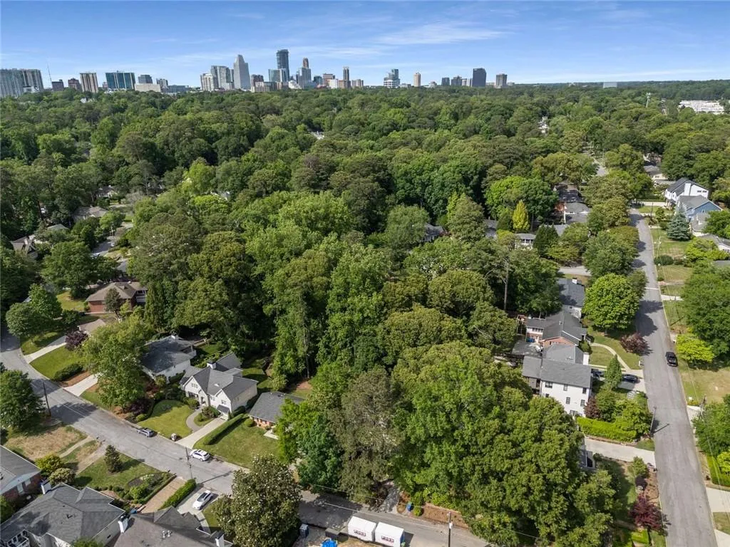 2517 Birchwood Drive Ne, Atlanta, Georgia 30305, 3 Bedrooms Bedrooms, ,4 BathroomsBathrooms,Residential,For Sale,2517 Birchwood Drive Ne,7578653