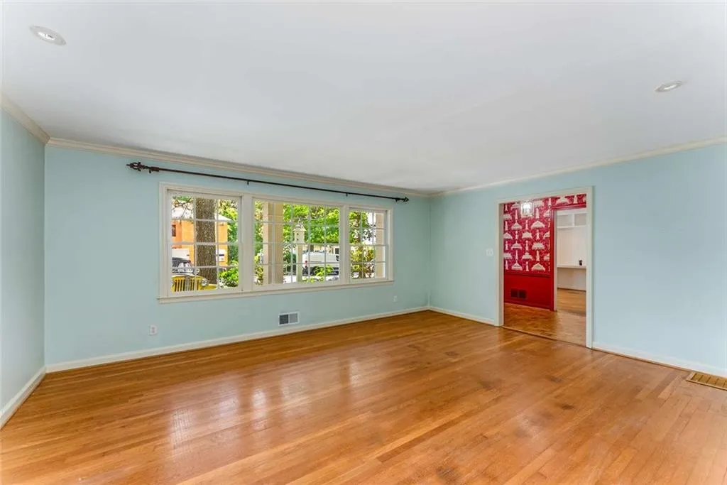 2517 Birchwood Drive Ne, Atlanta, Georgia 30305, 3 Bedrooms Bedrooms, ,4 BathroomsBathrooms,Residential,For Sale,2517 Birchwood Drive Ne,7578653
