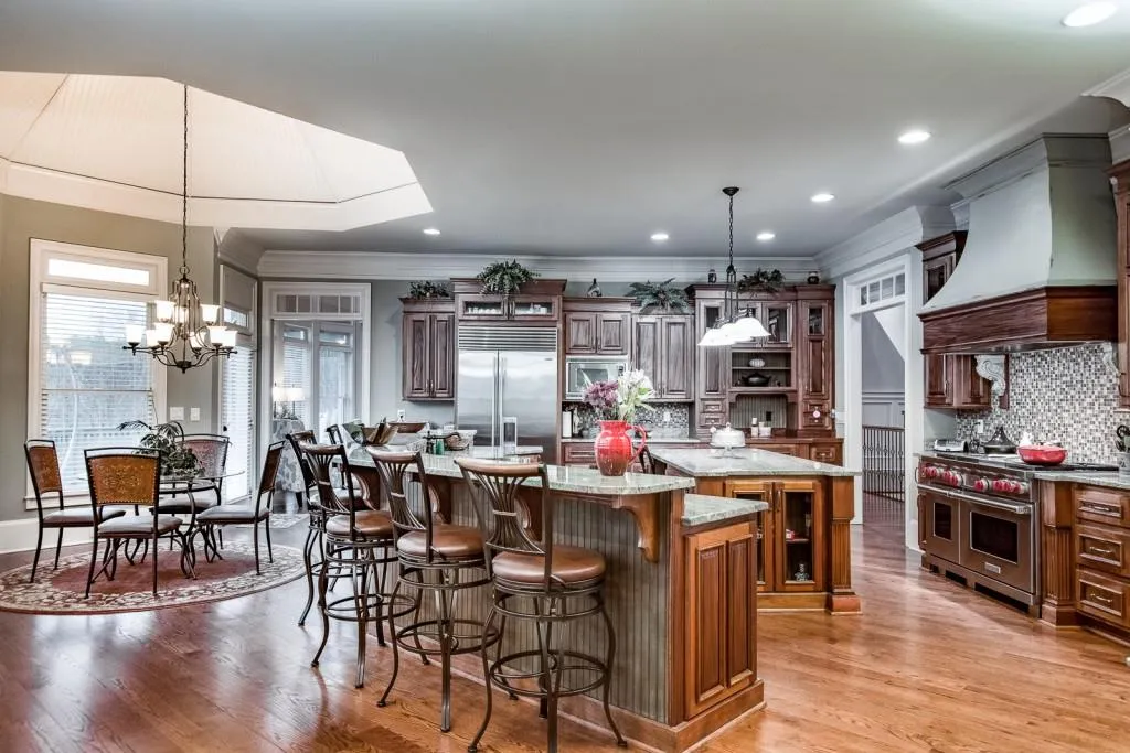 26 Wing Mill Road, Sandy Springs, Georgia 30350, 5 Bedrooms Bedrooms, ,5 BathroomsBathrooms,Residential,Sold,26 Wing Mill Road,5901814