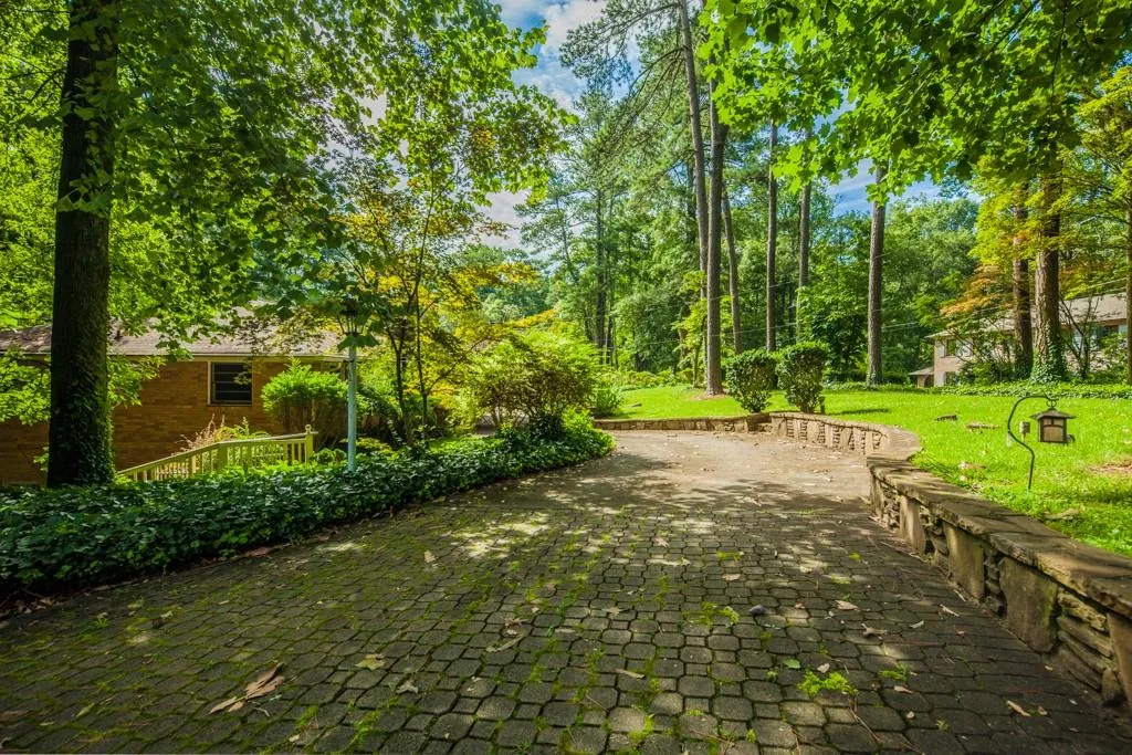 4417 Jett Road, Atlanta, Georgia 30327, 4 Bedrooms Bedrooms, ,4 BathroomsBathrooms,Residential,Sold,4417 Jett Road,5882625