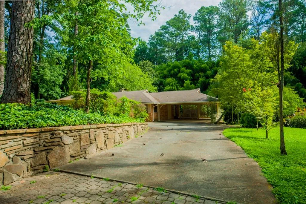 4417 Jett Road, Atlanta, Georgia 30327, 4 Bedrooms Bedrooms, ,4 BathroomsBathrooms,Residential,Sold,4417 Jett Road,5882625