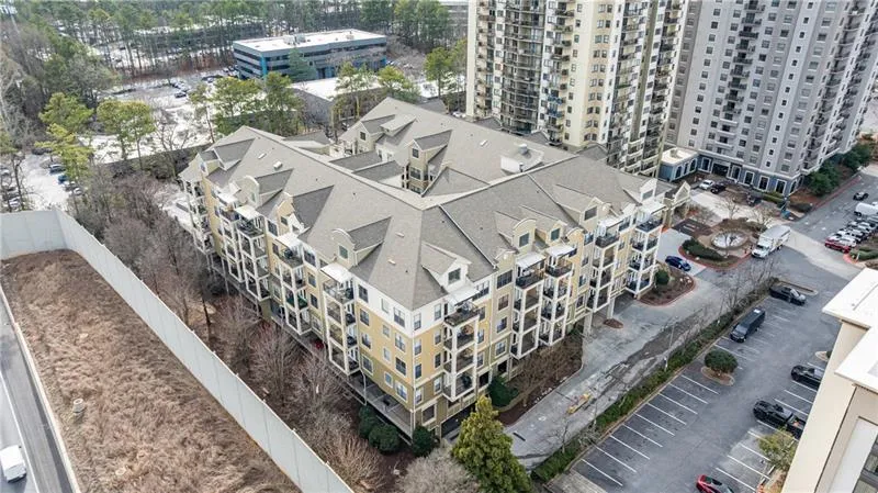 799 Hammond Drive Unit 423, Atlanta, Georgia 30328, 2 Bedrooms Bedrooms, ,2 BathroomsBathrooms,Residential,For Sale,799 Hammond Drive Unit 423,7762590