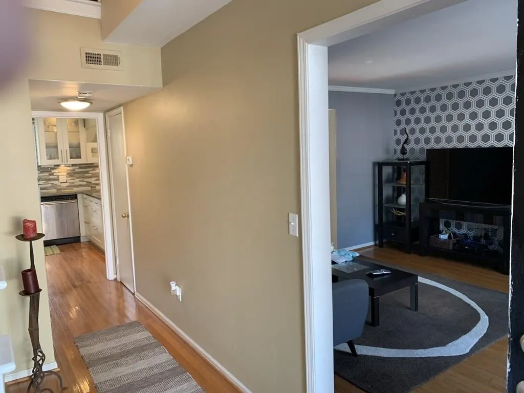 6520 Roswell Road Unit 46, Sandy Springs, Georgia 30328, 2 Bedrooms Bedrooms, ,1 BathroomBathrooms,Residential,Sold,6520 Roswell Road Unit 46,6088584