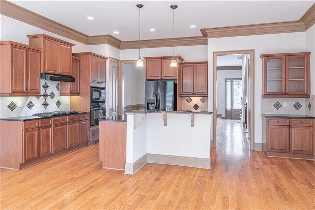 985 Pearl Point, Atlanta, Georgia 30328, 3 Bedrooms Bedrooms, ,3 BathroomsBathrooms,Residential,Sold,985 Pearl Point,7464038