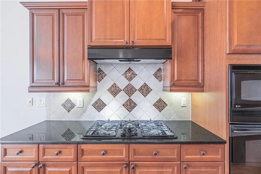 985 Pearl Point, Atlanta, Georgia 30328, 3 Bedrooms Bedrooms, ,3 BathroomsBathrooms,Residential,Sold,985 Pearl Point,7464038