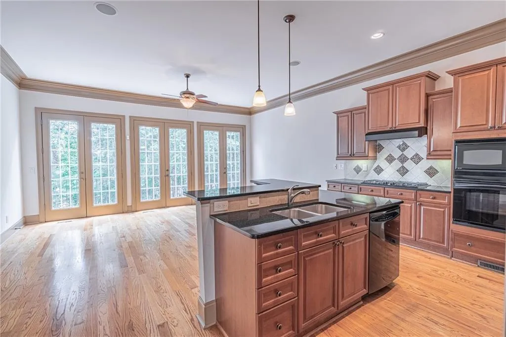 985 Pearl Point, Atlanta, Georgia 30328, 3 Bedrooms Bedrooms, ,3 BathroomsBathrooms,Residential,Sold,985 Pearl Point,7464038